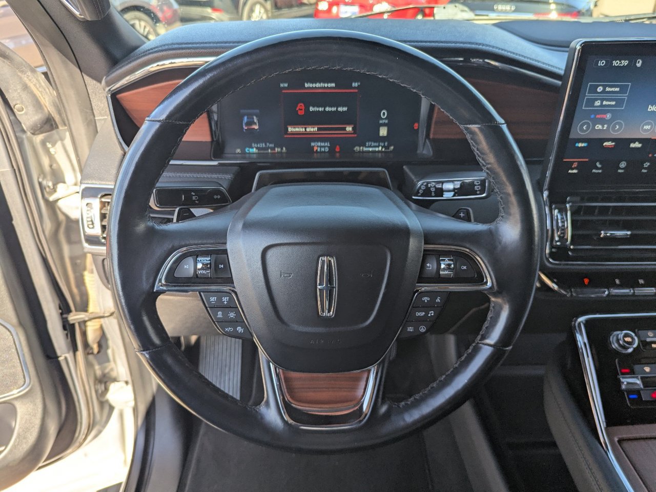 Used 2024 Lincoln Navigator L 4WD image 26