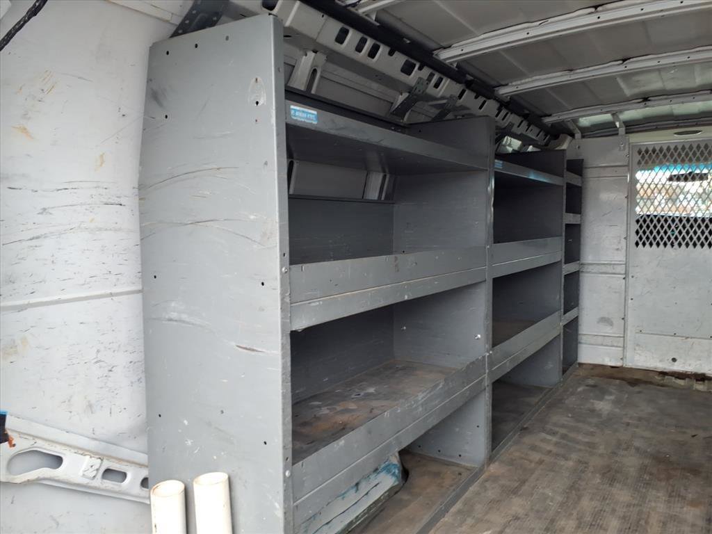 Used 2013 Chevrolet Express 3500 Extended image 9