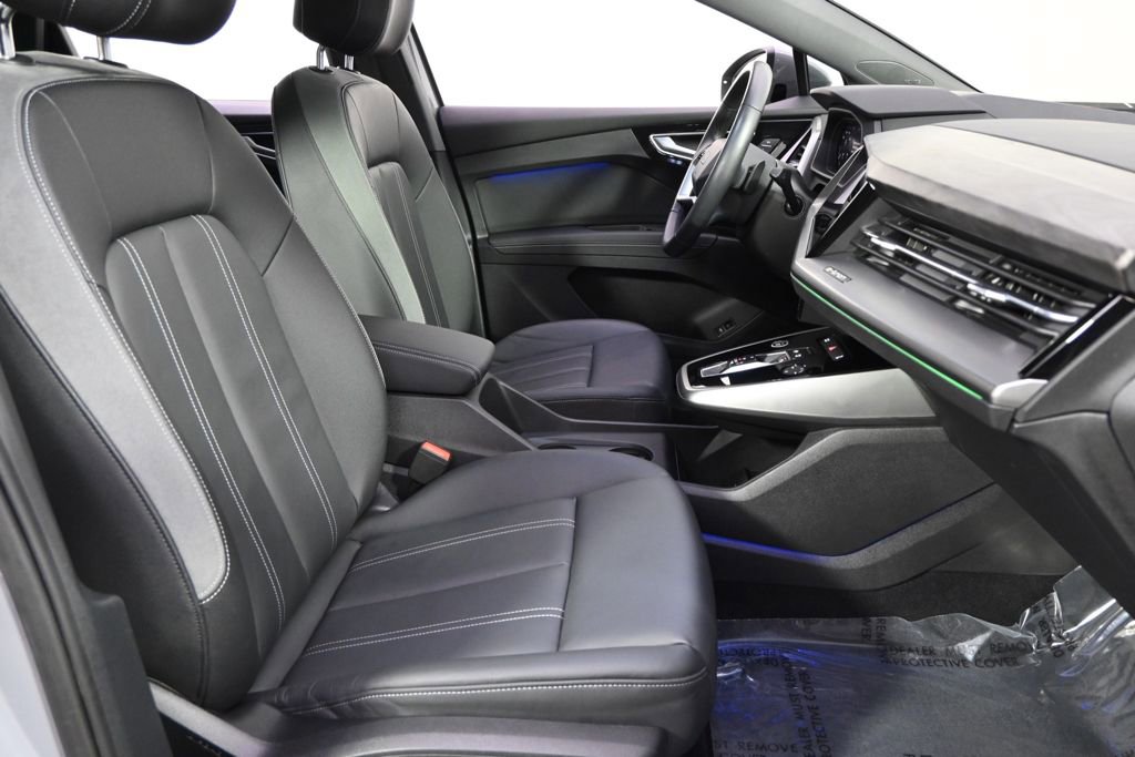 Used 2022 Audi Q4 e-tron Prestige image 16