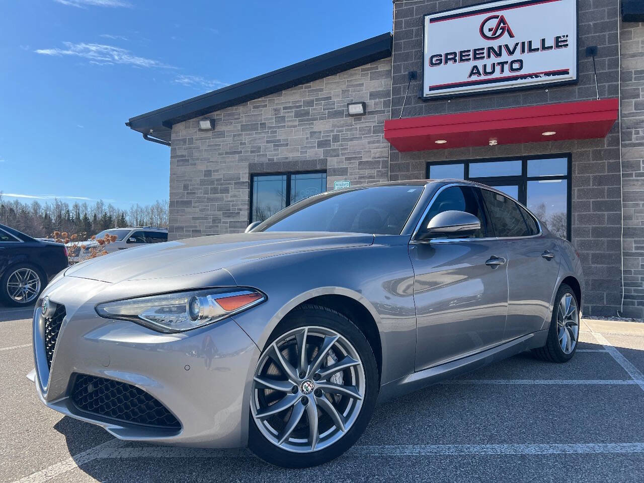 Used 2017 Alfa Romeo Giulia Ti image 1