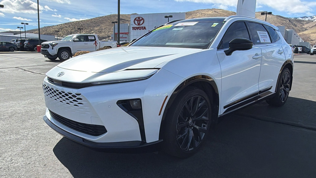 Certified 2025 Toyota Crown Signia w/ Advanced Technology Package image 7