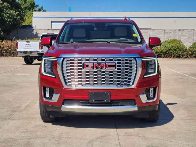 Used 2023 GMC Yukon XL Denali AWD/4WD image 2