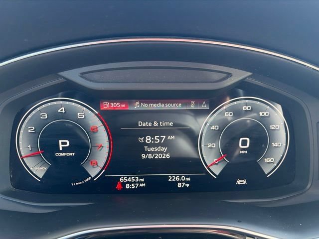 Used 2022 Audi Q7 3.0T Premium w/ Convenience Package AWD/4WD image 16