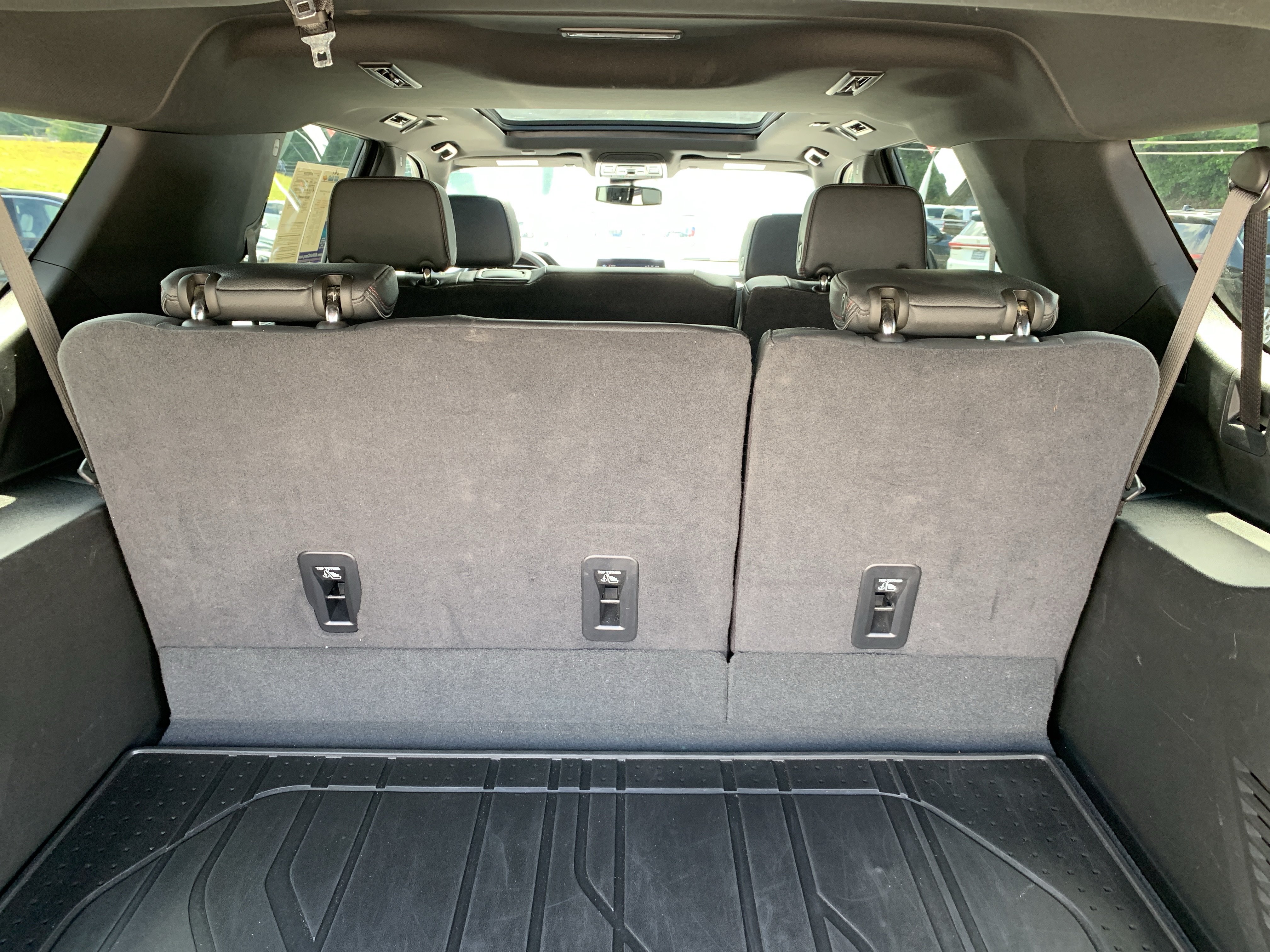 Used 2024 Chevrolet Suburban RST w/ Luxury Package RWD image 50
