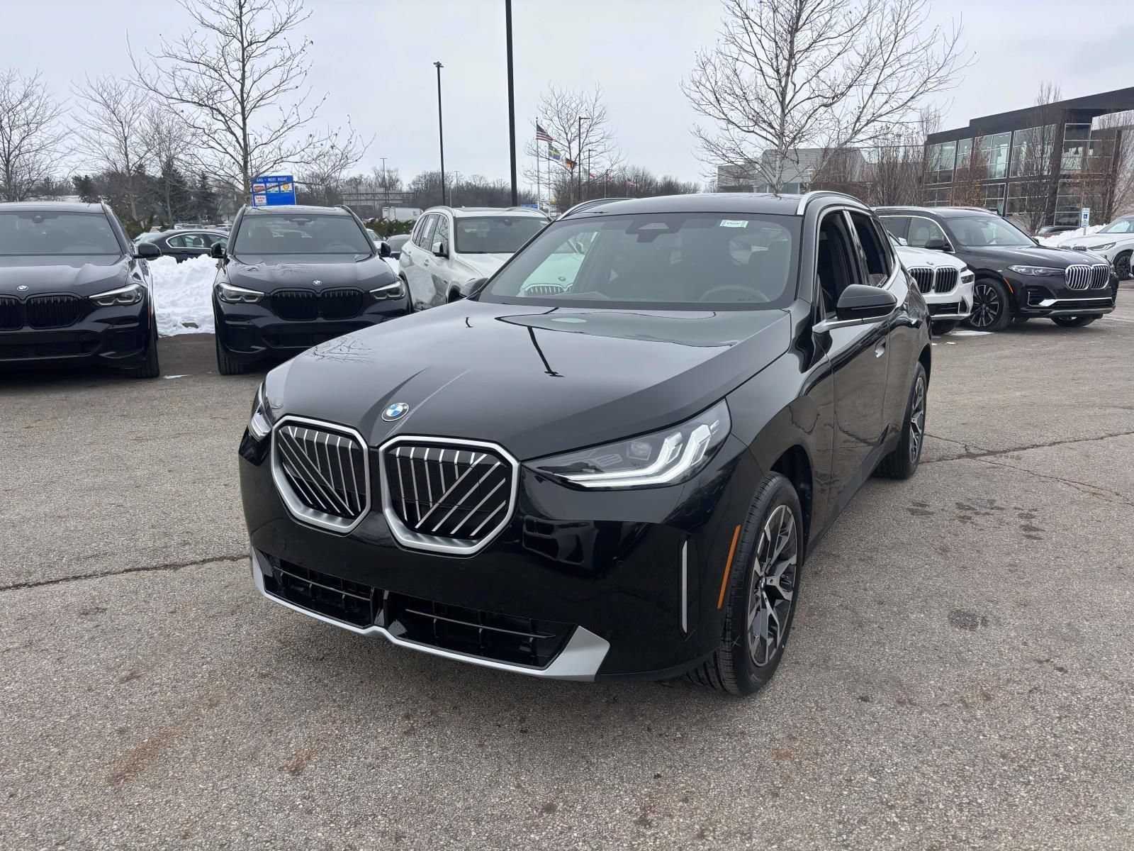 Used 2026 BMW X3 xDrive30i w/ Convenience Package AWD/4WD image 3