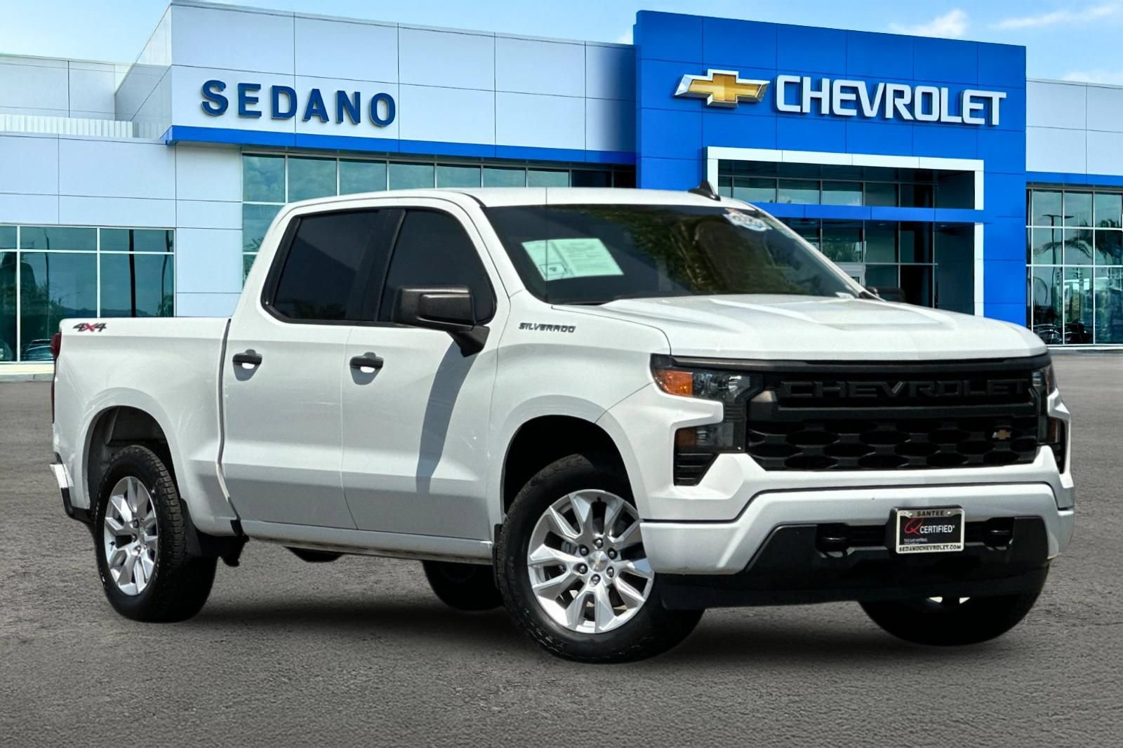Used 2022 Chevrolet Silverado 1500 Custom AWD/4WD image 2