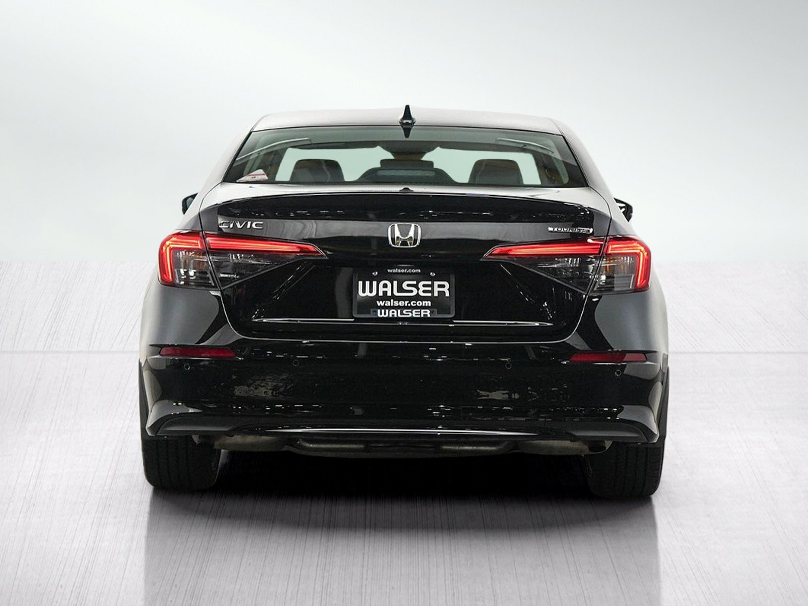 Used 2024 Honda Civic Touring image 4