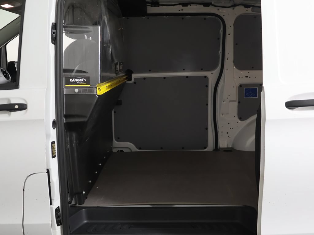 Used 2022 Mercedes-Benz Metris image 17