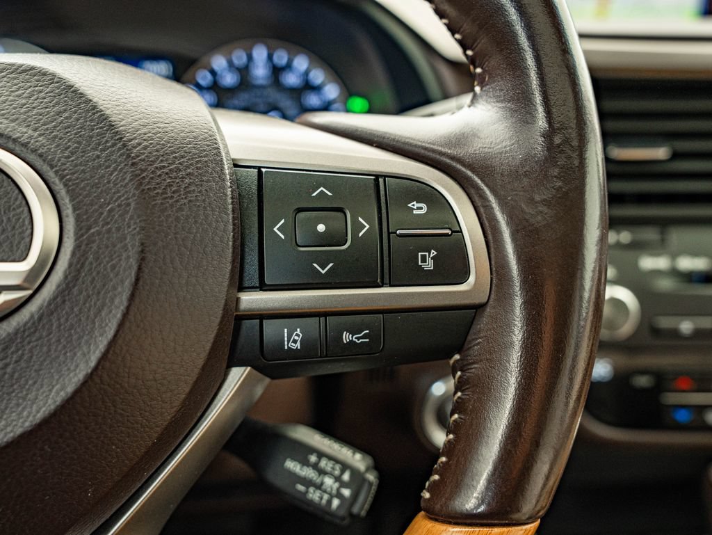 Used 2018 Lexus RX 350L FWD image 20