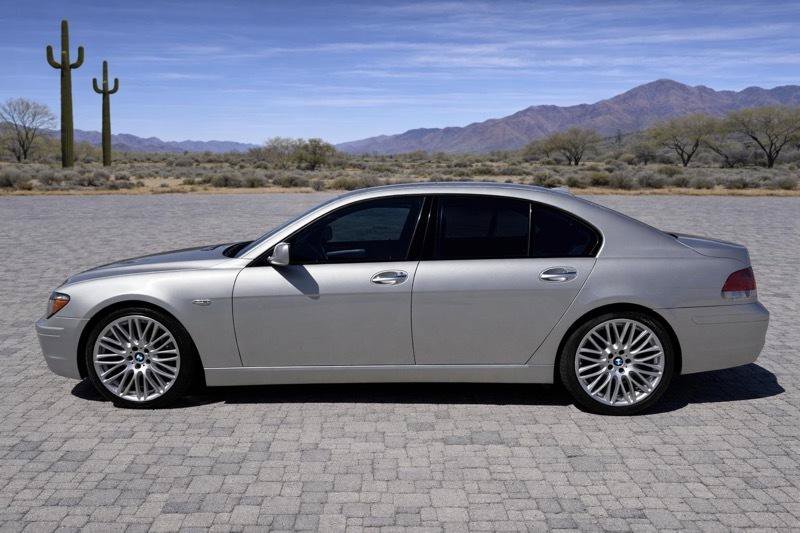 Used 2008 BMW 750i RWD image 3