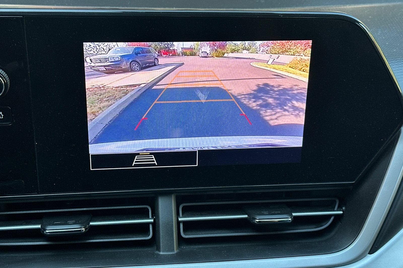 Used 2024 Chevrolet Trax LS FWD image 19