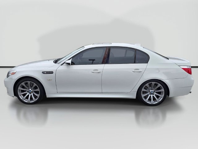 Used 2006 BMW M5 RWD image 2
