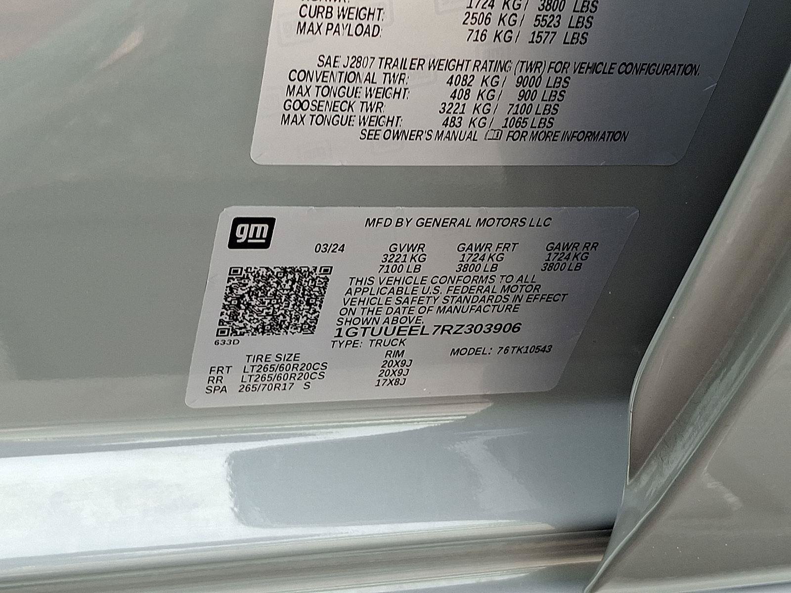 Used 2024 GMC Sierra 1500 AT4 w/ Technology Package AWD/4WD image 27