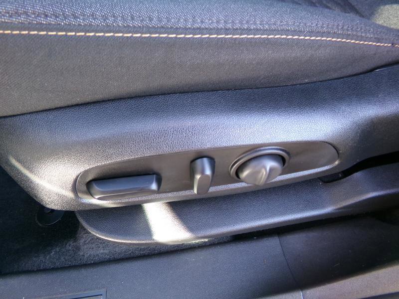 Used 2020 Chevrolet Equinox LT image 12