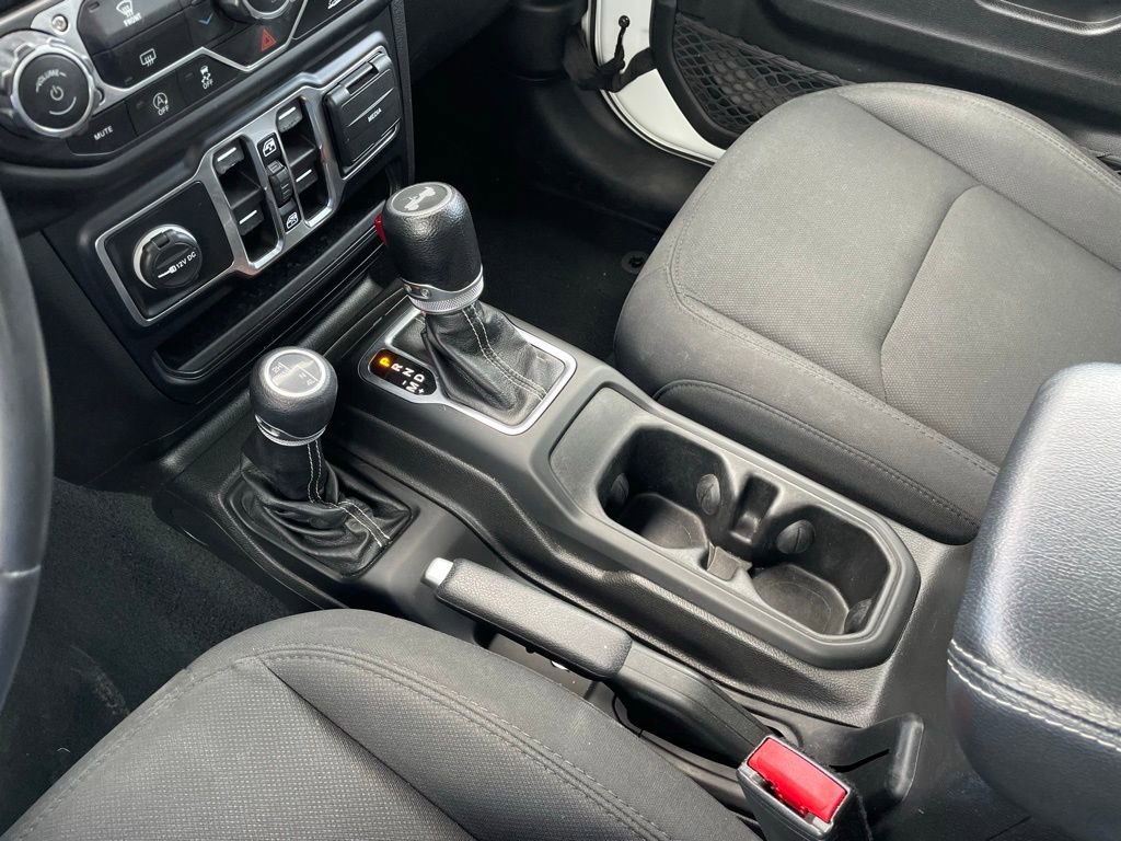 Used 2022 Jeep Wrangler Unlimited Sahara image 20