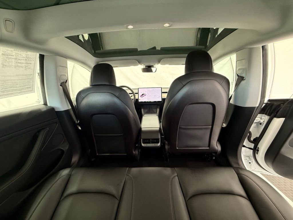 Used 2021 Tesla Model 3 Standard Range Plus image 28