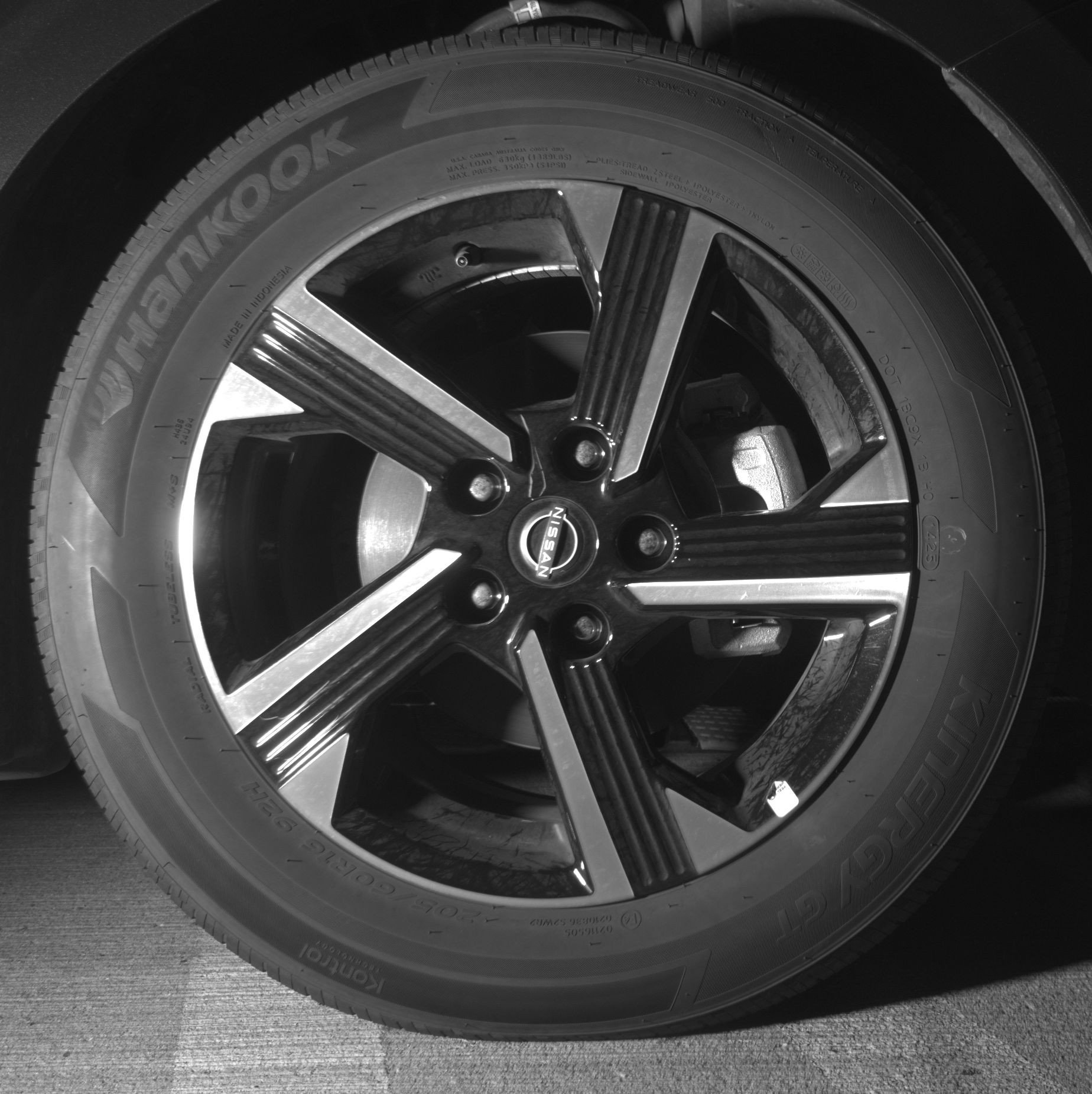 Used 2025 Nissan Sentra SV FWD image 13