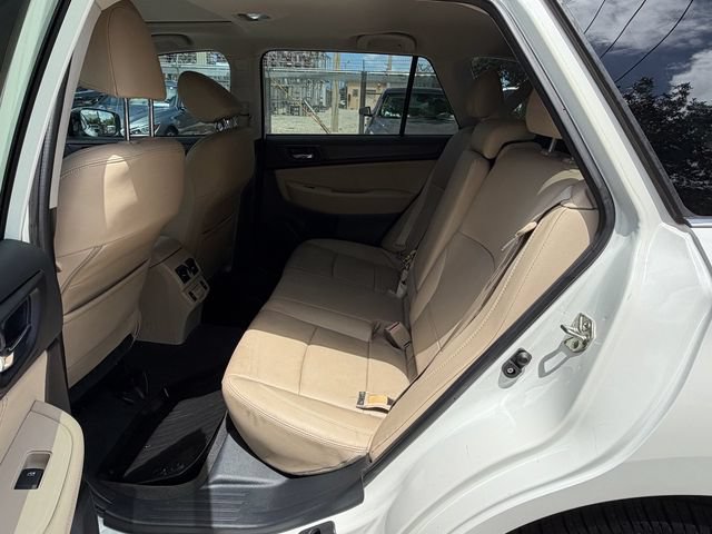 Used 2018 Subaru Outback 2.5i Limited AWD/4WD image 15