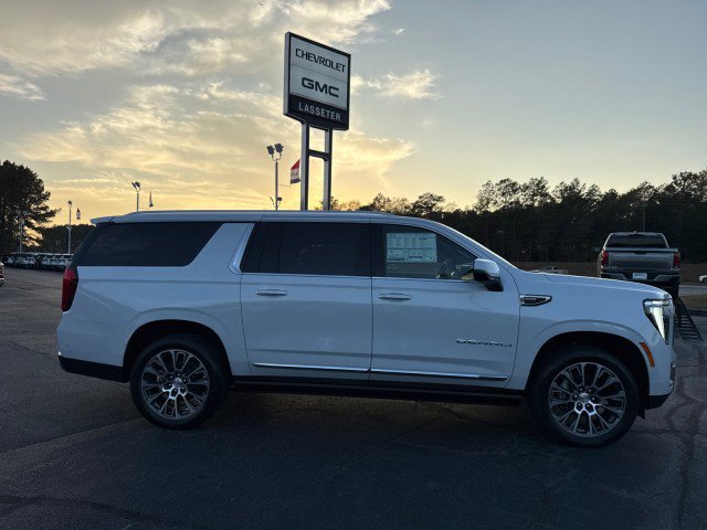 New 2026 GMC Yukon XL Denali w/ Sun & Power Step Package image 2