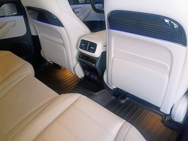 Used 2024 Mercedes-Benz GLS 580 4MATIC image 56