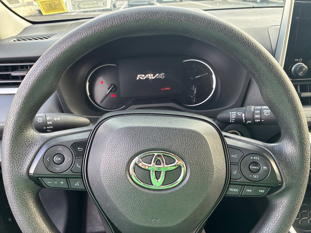 Certified 2025 Toyota RAV4 XLE AWD/4WD image 22
