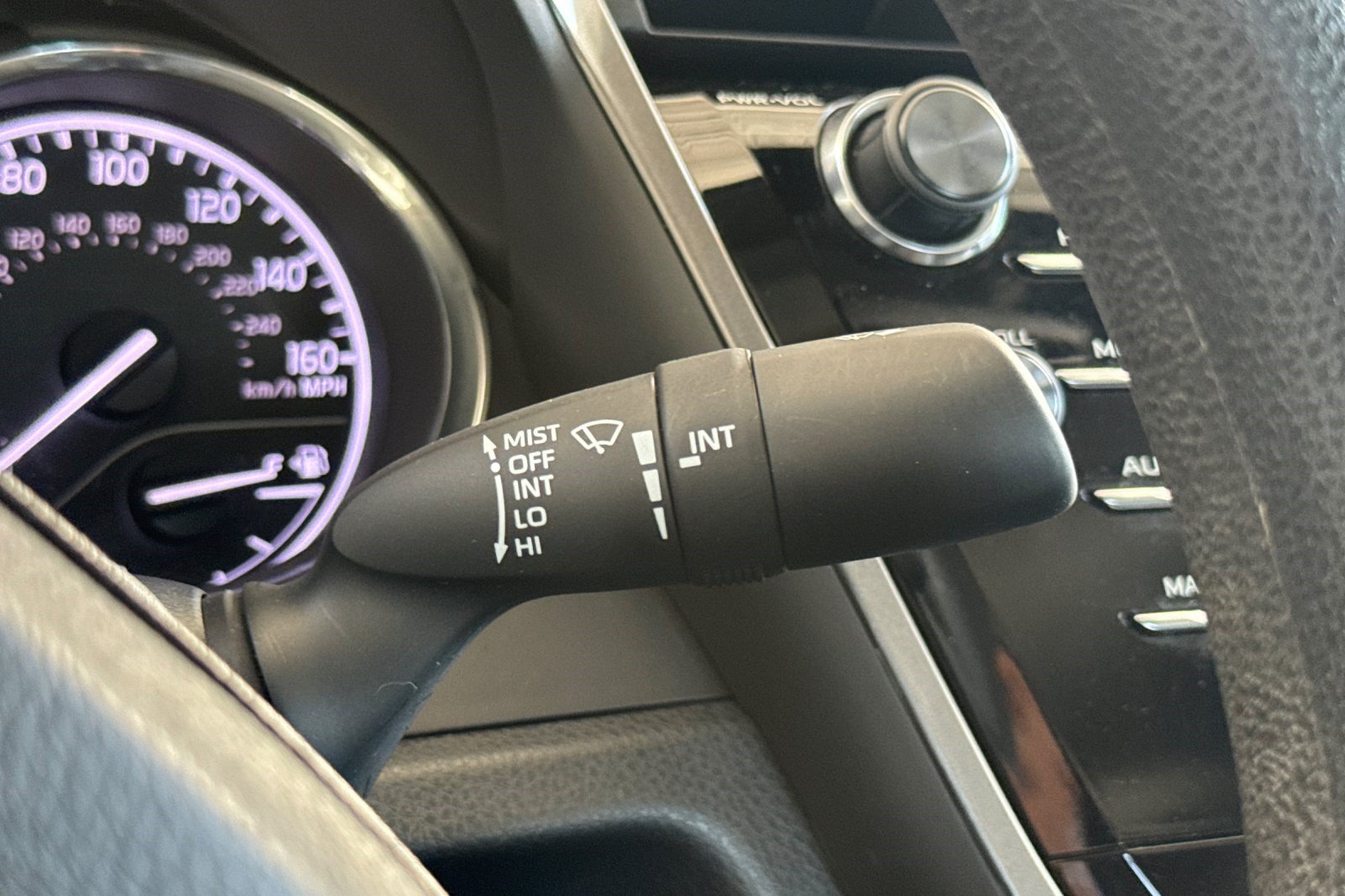 Used 2020 Toyota Camry LE FWD image 31