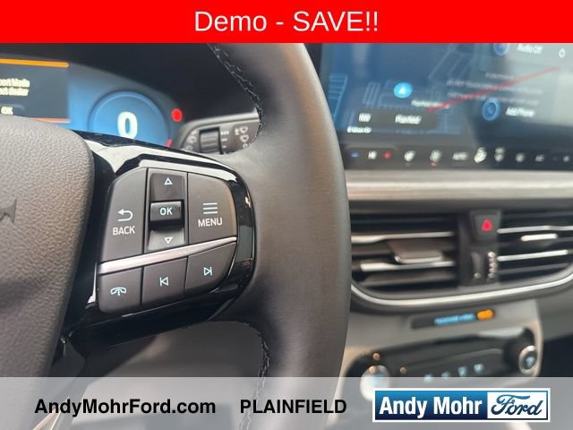 New 2025 Ford Escape SE w/ PHEV Premium Package FWD image 23
