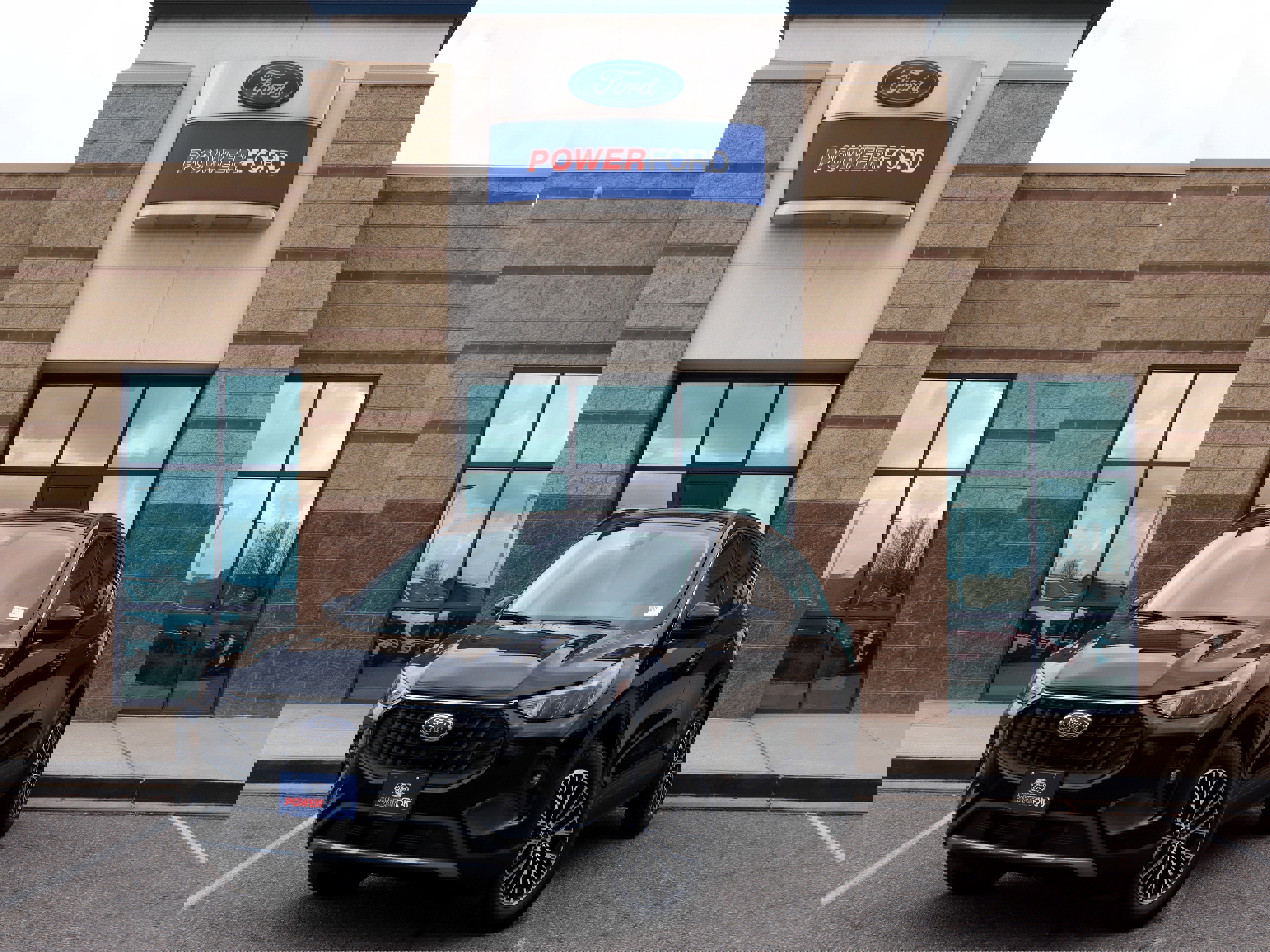 New 2026 Ford Escape SE image 2