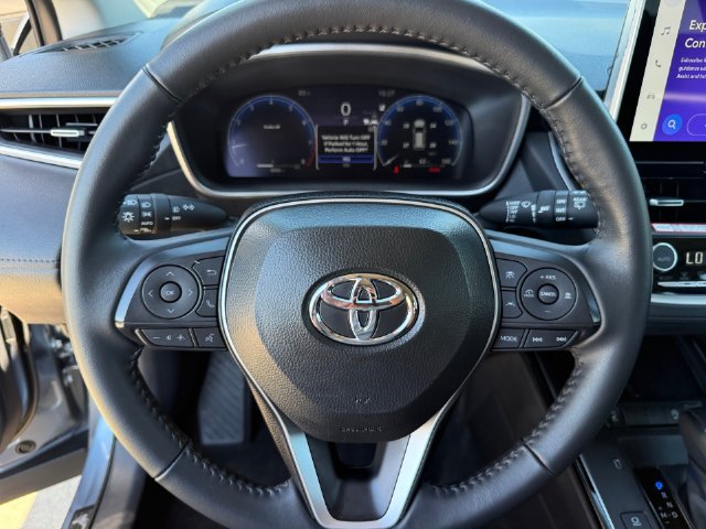 Used 2026 Toyota Corolla Cross XLE w/ Convenience Package FWD image 14