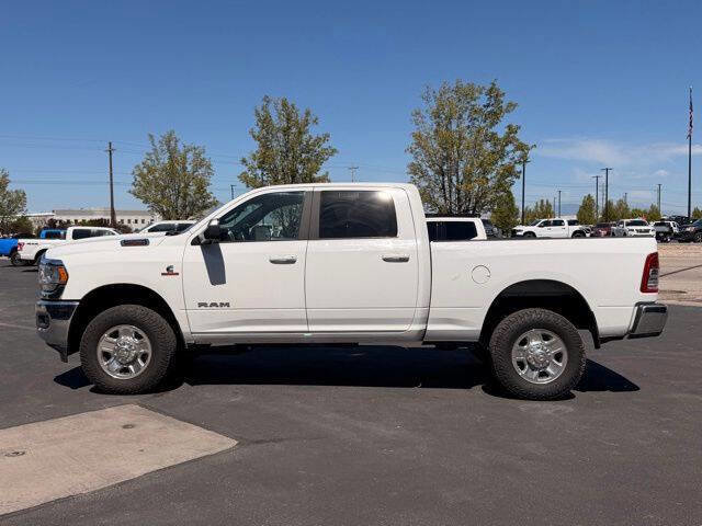 Used 2022 RAM 2500 Big Horn w/ Cold Weather Group AWD/4WD image 5