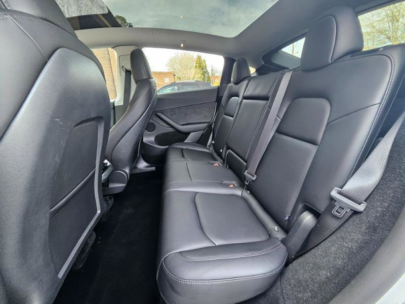 Used 2025 Tesla Model Y Long Range image 60