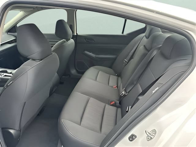Certified 2025 Nissan Altima 2.5 S FWD image 9