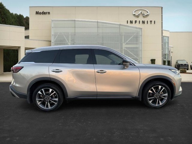 Certified 2023 INFINITI QX60 Luxe w/ Cargo Package image 4