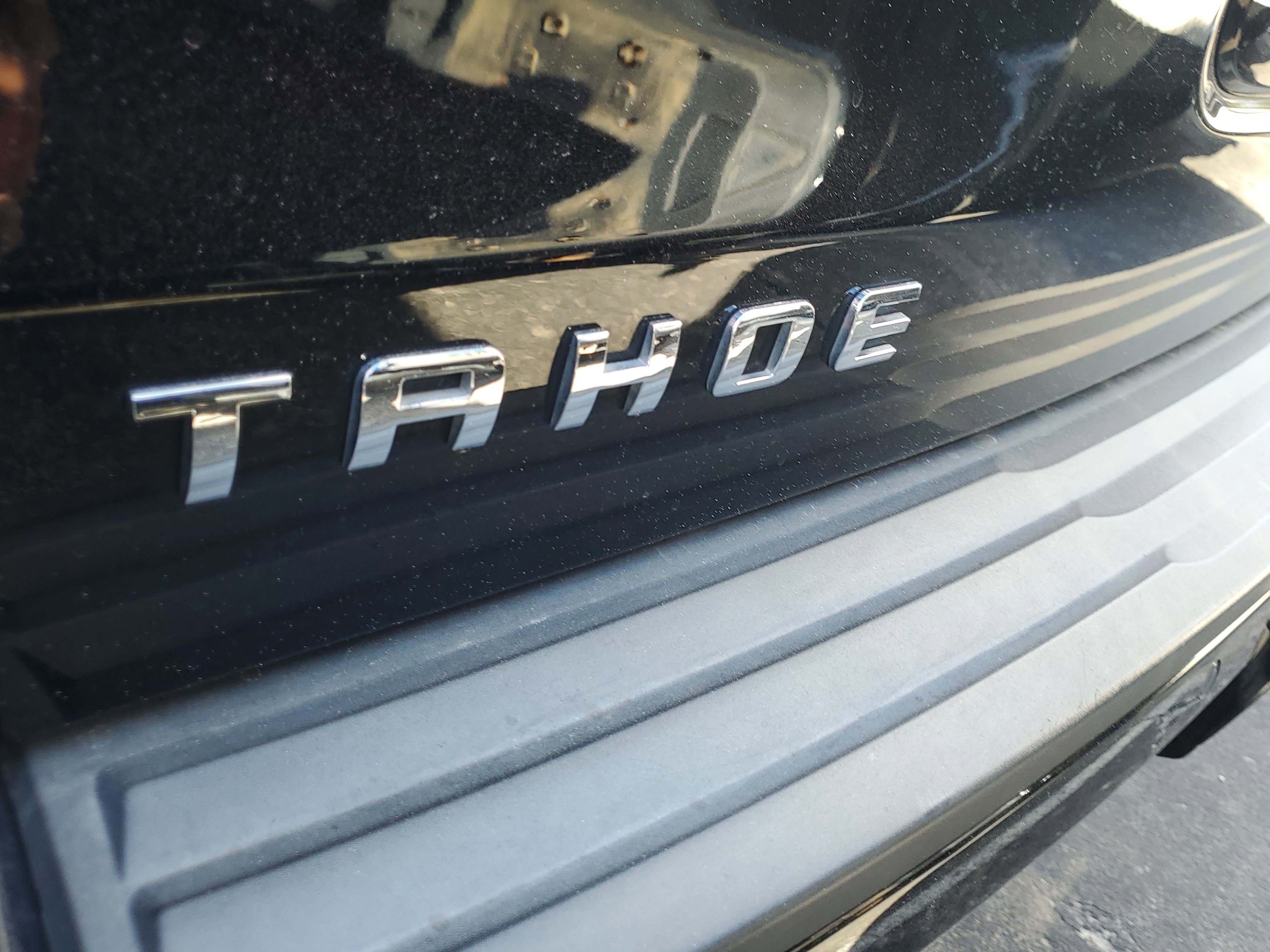 Used 2019 Chevrolet Tahoe LT w/ Luxury Package image 5