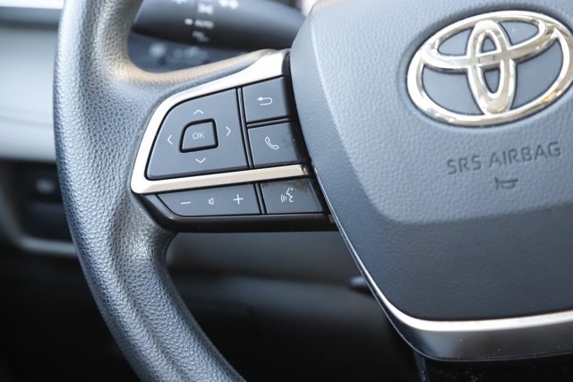 Used 2020 Toyota Highlander L image 22