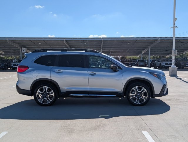Certified 2026 Subaru Ascent Limited AWD/4WD image 6