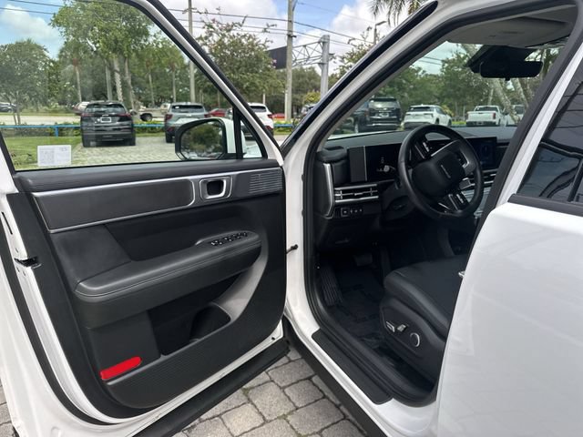 Used 2025 Hyundai Santa Fe SEL FWD image 22