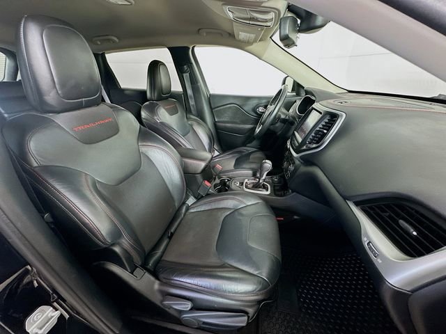 Used 2016 Jeep Cherokee Trailhawk image 26