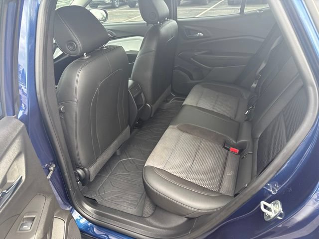 Used 2024 Chevrolet Trax LT w/ Driver Confidence Package FWD image 31