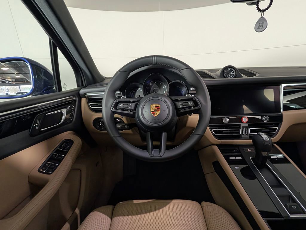 New 2026 Porsche Macan image 21