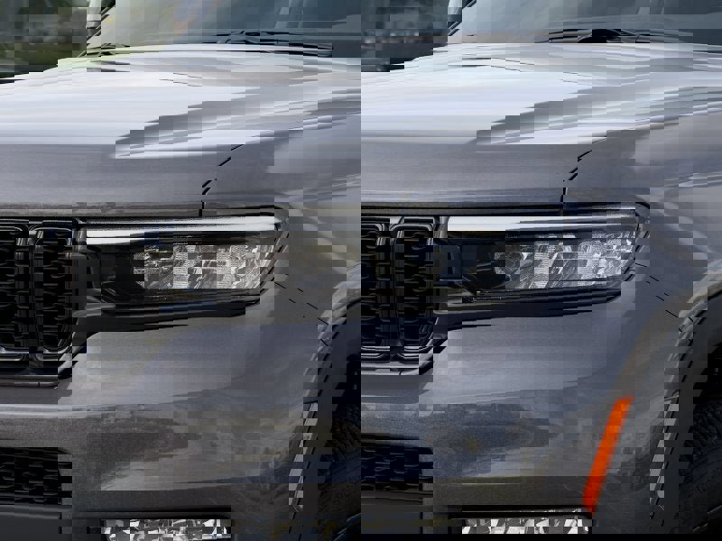 New 2025 Jeep Grand Cherokee L Limited w/ Black Appearance Package image 30