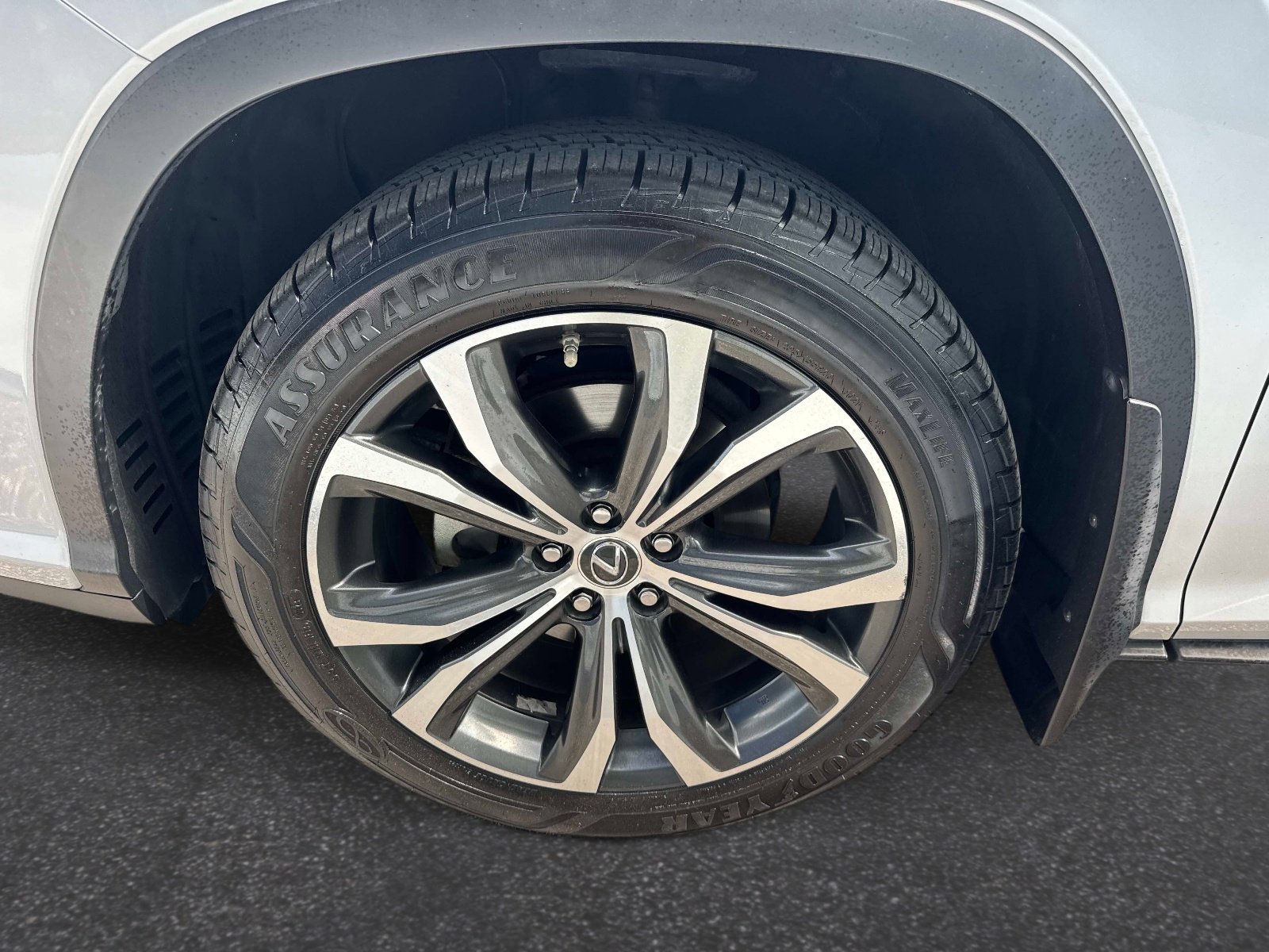 Used 2018 Lexus RX 450h AWD w/ Premium Package image 10