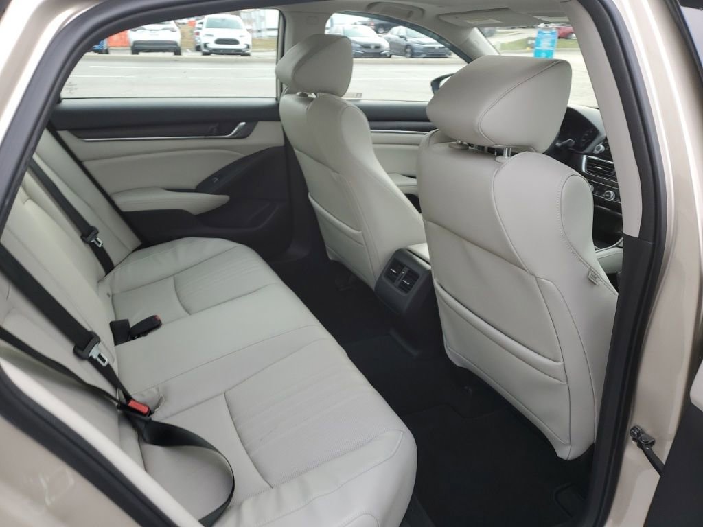 Certified 2018 Honda Accord EX-L image 30