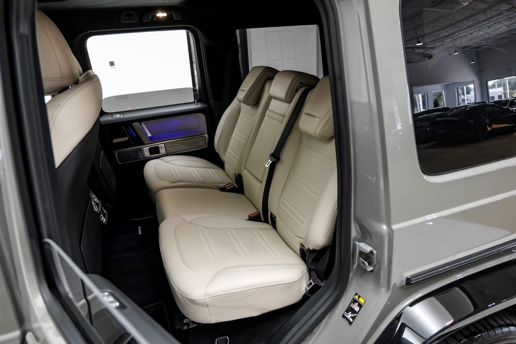 Used 2025 Mercedes-Benz G 550 image 41