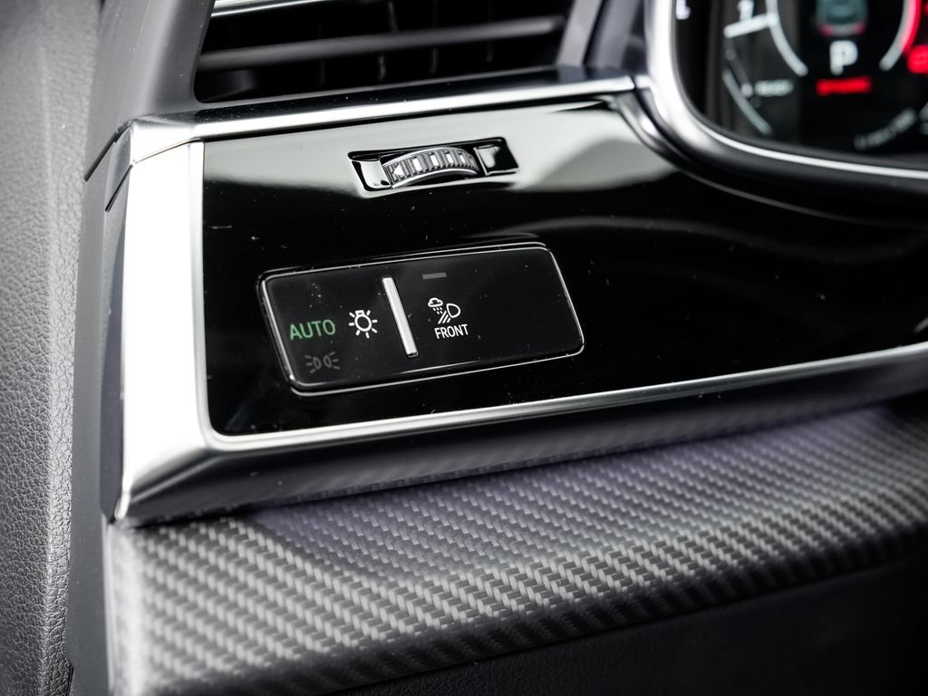 Certified 2026 Audi RS Q8 performance AWD/4WD image 12