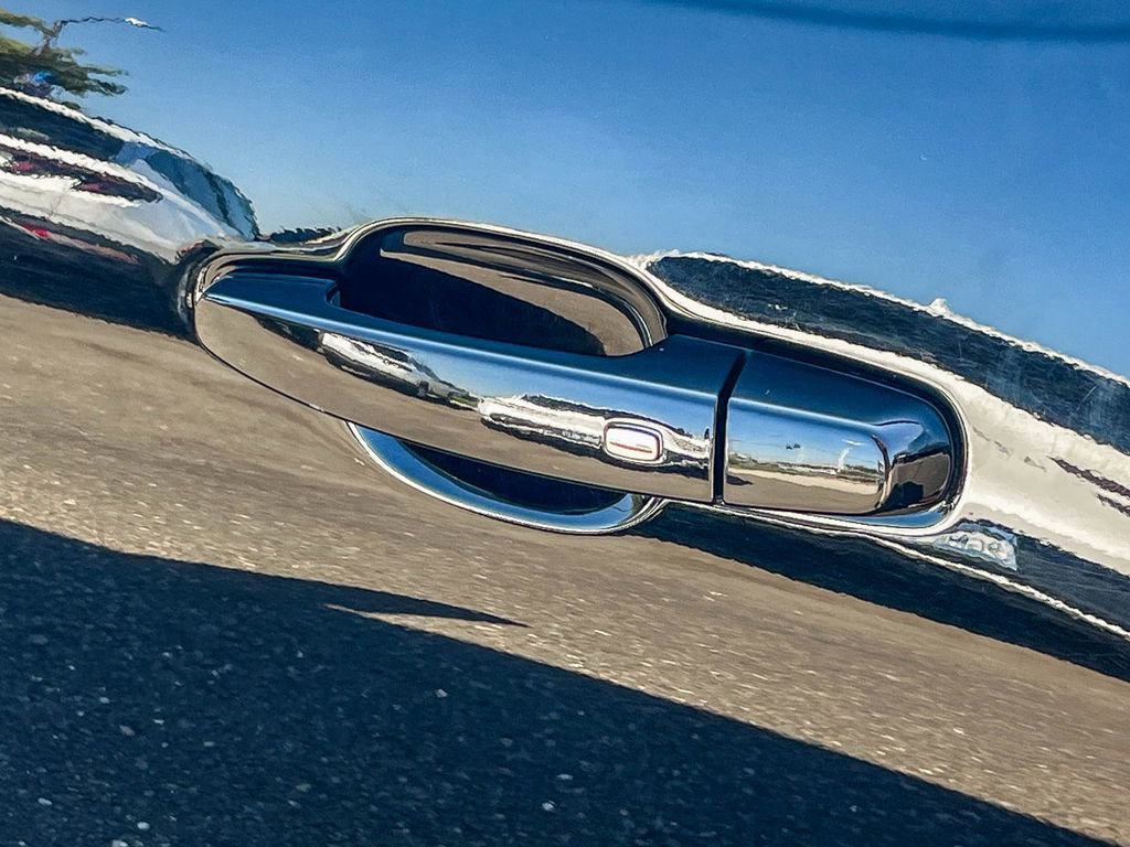 Certified 2023 Chevrolet Camaro LT image 13