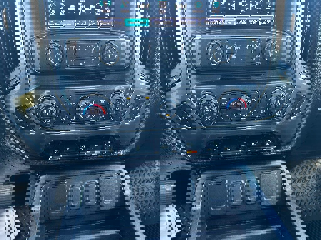 Used 2018 Chevrolet Silverado 1500 LT w/ All Star Edition image 14