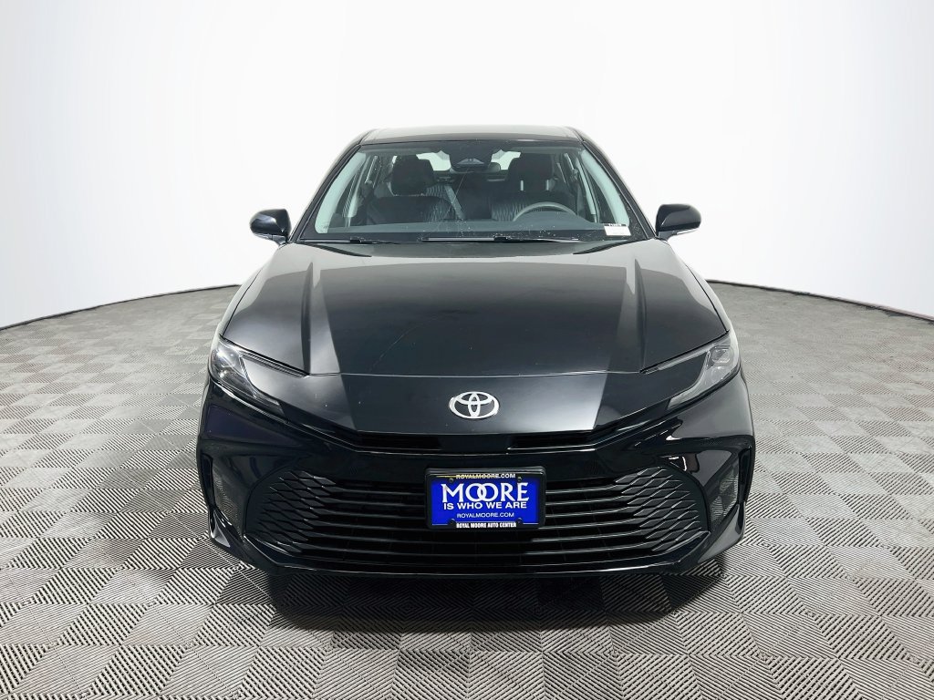Used 2025 Toyota Camry LE FWD image 2