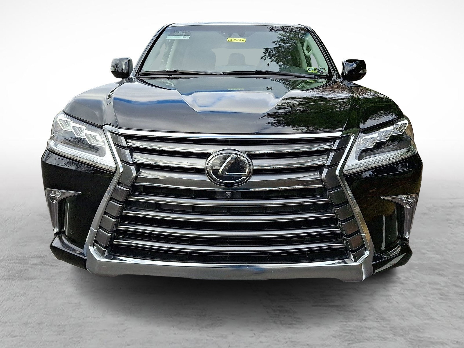Certified 2020 Lexus LX 570 4WD w/ 3rd Row & Luxury Pkg image 2