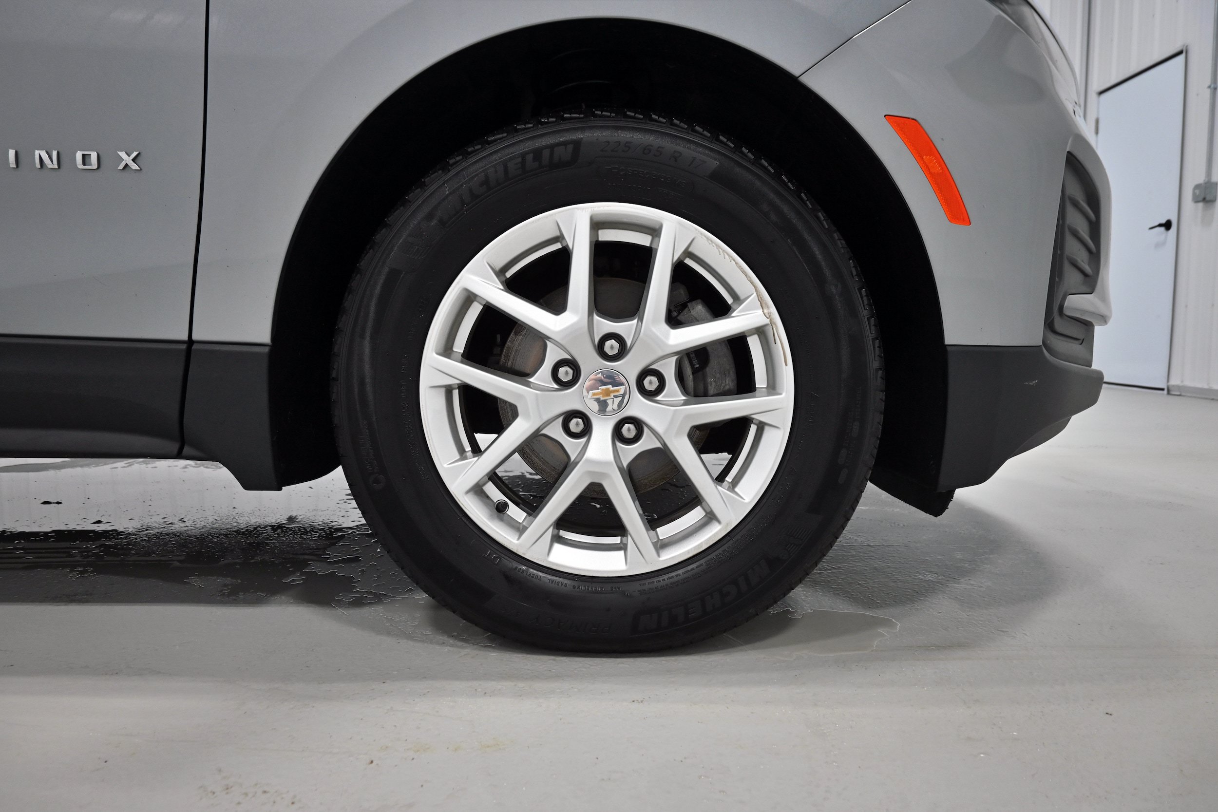 Used 2024 Chevrolet Equinox LS w/ LS Convenience Package FWD image 35